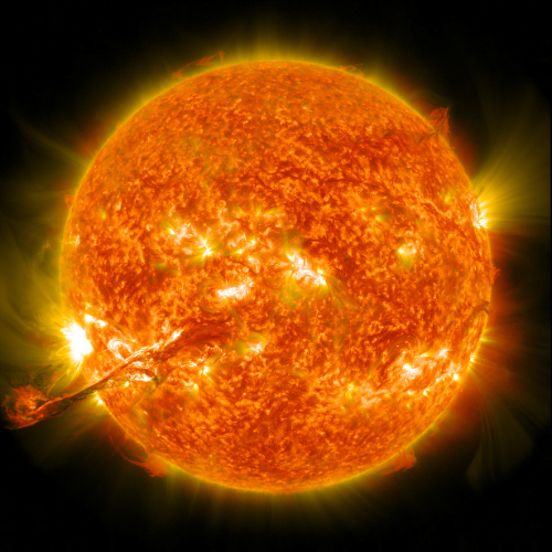 Dangerous Solar Storm এর  মুখে পৃথিবী? সতর্ক করল NASA | Is Earth Facing a Dangerous Solar Storm? NASA Issues Warning